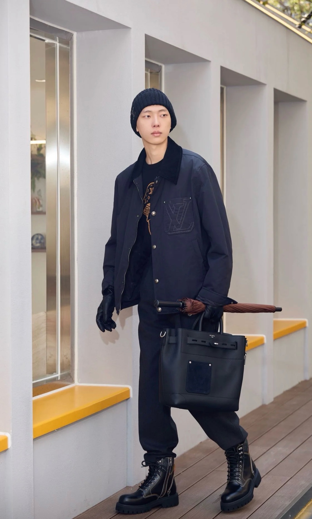 2026124173320160 270